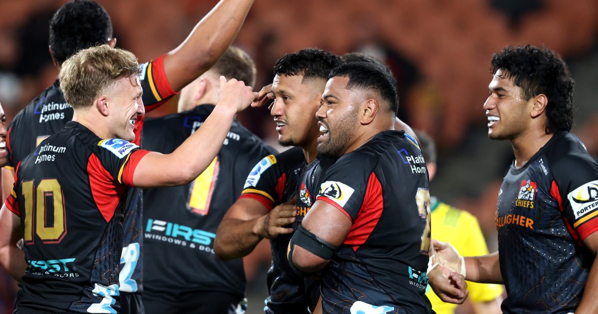 Report: La Rochelle find Uini Atonio successor in rising Chiefs powerhouse
