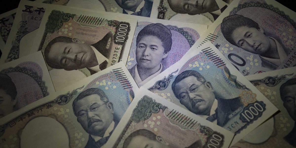 Yen crashes as Japan’s debt crisis hits currency markets, and interventions are 'doomed to fail'