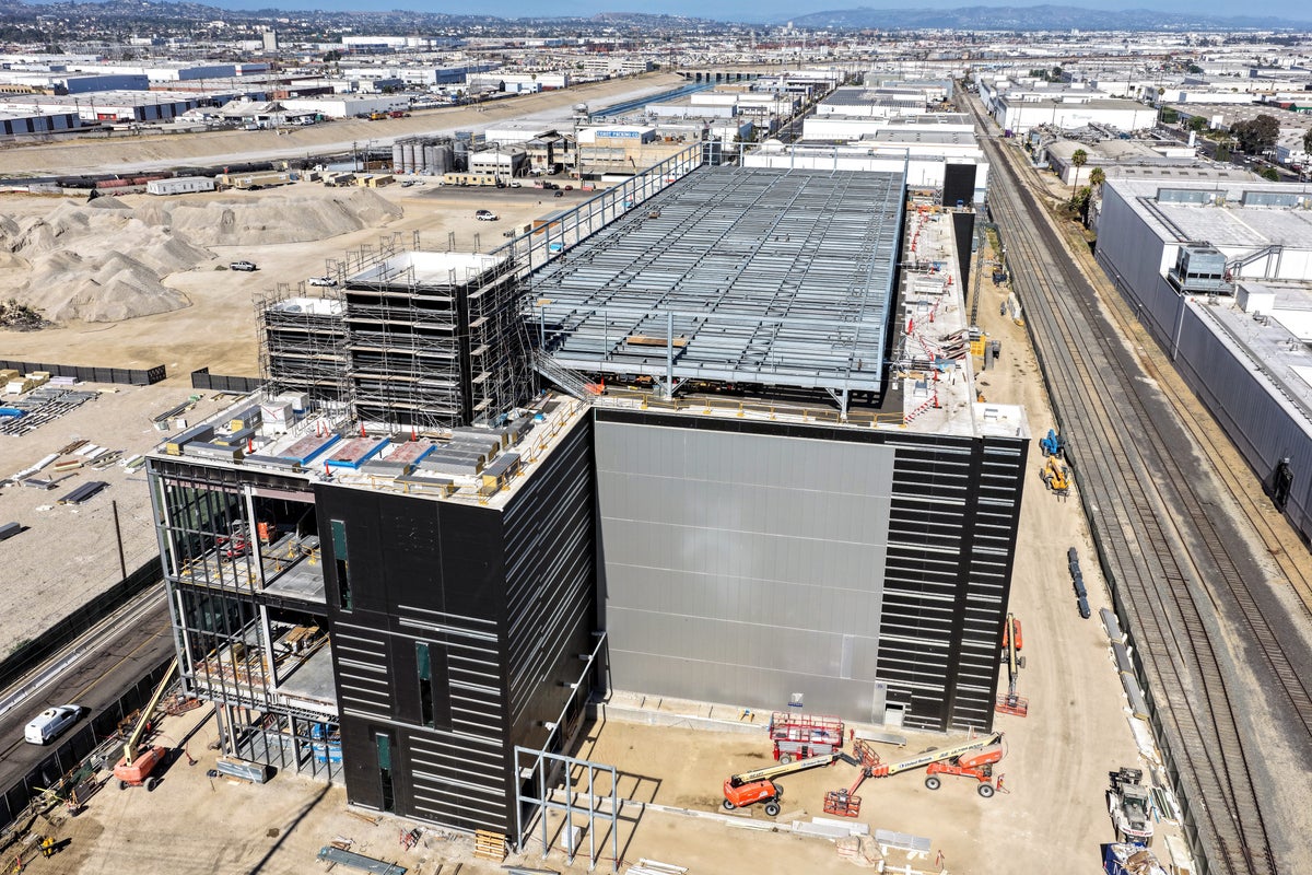 Hochul risks Trump’s fury as she signs nation’s first data center moratorium
