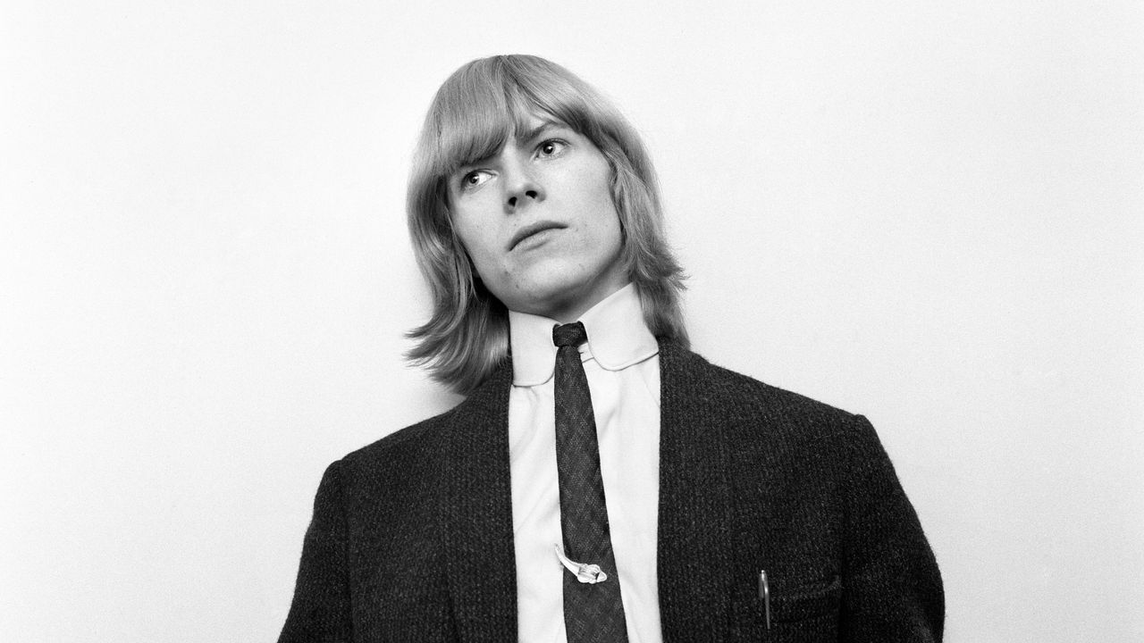 New David Bowie Collection to Feature Unreleased Songs with Jimmy Page