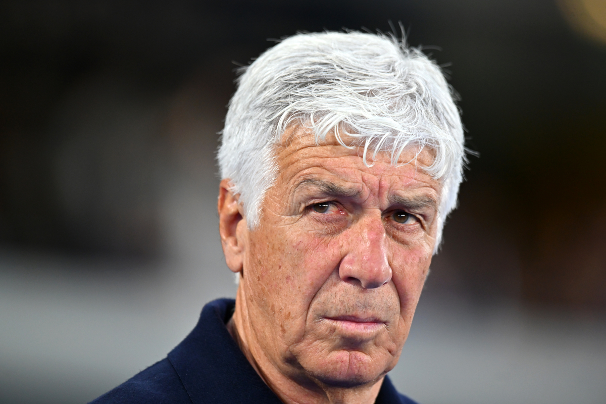 VERONA, ITALY - MAY 24: Gian Piero Gasperini, Head Coach of AS Roma, looks on prior to during the Serie A match between Hellas Verona FC and AS Roma at Stadio Marcantonio Bentegodi on May 24, 2026 in Verona, Italy. (Photo by Alessandro Sabattini/Getty Images)