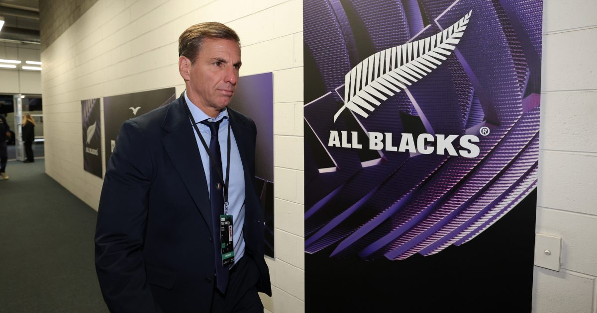'Love, their number 10, it's a yellow:' Italy coach Quesada's tirade after loss to All Blacks