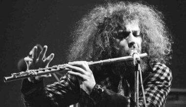 Ian Anderson of Jethro Tull performing ontsgae