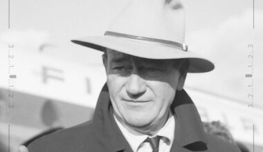 The actor John Wayne crowned as his successor in 1979