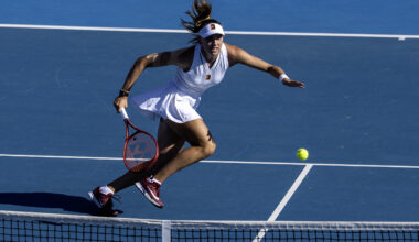 Korneeva wins Generation 2007 tilt vs. Valentova to make Athens semis