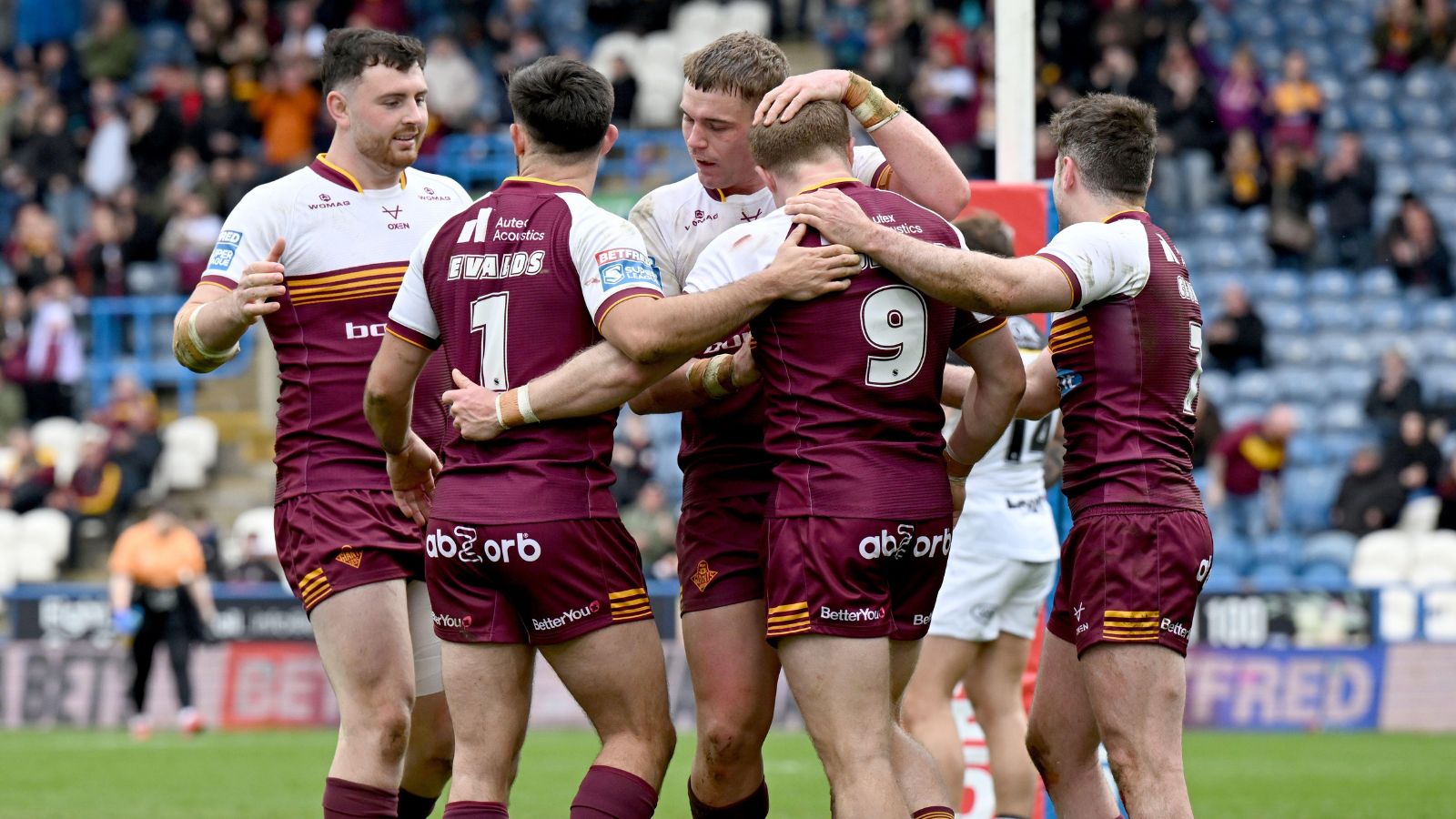 Huddersfield Giants to reveal new home at free Super league clash