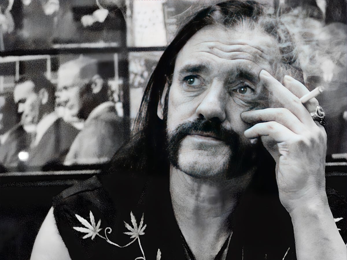The 1976 song Lemmy compared to The Beatles