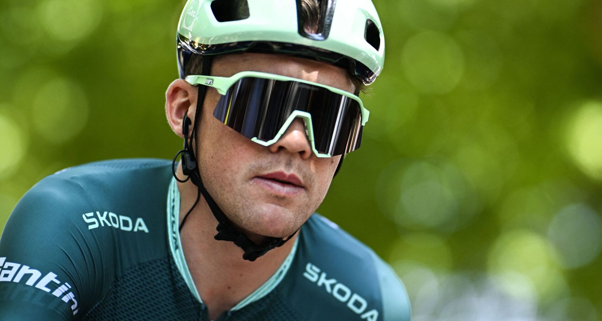 Confusion as Mads Pedersen warned but avoids relegation for intermediate sprint deviation in Tour de France