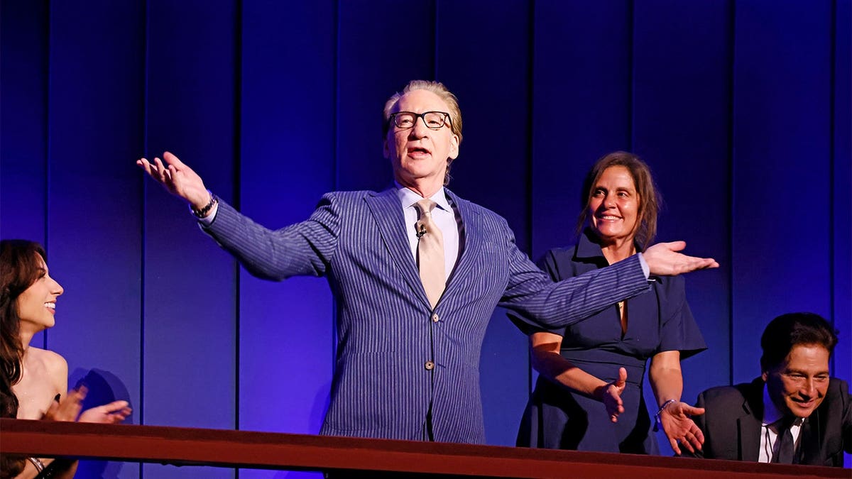 Bill Maher accepts Mark Twain Prize