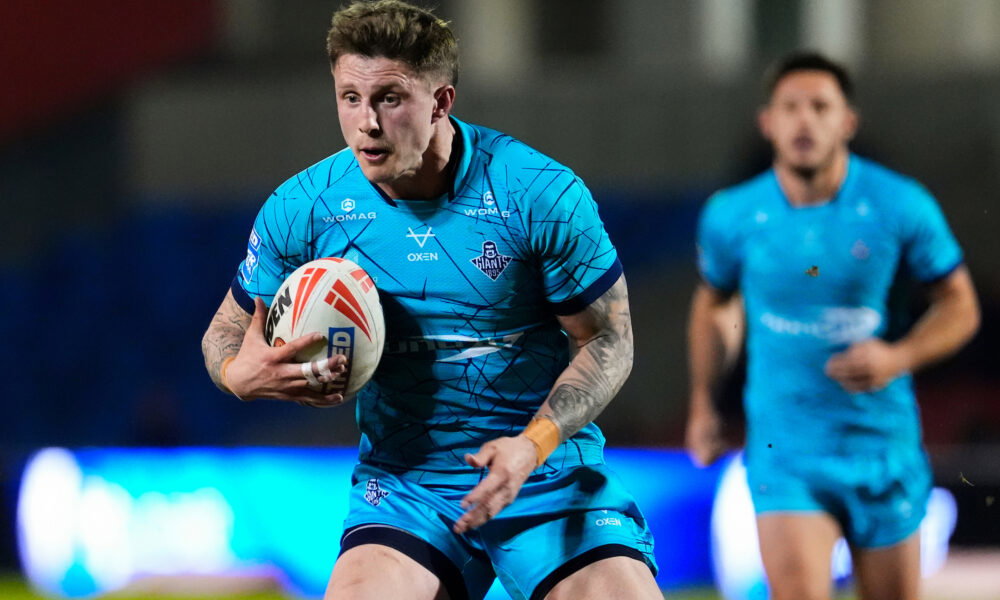 Huddersfield Giants land Super League half-back on trial as ex-Leeds Rhinos man makes Championship loan move