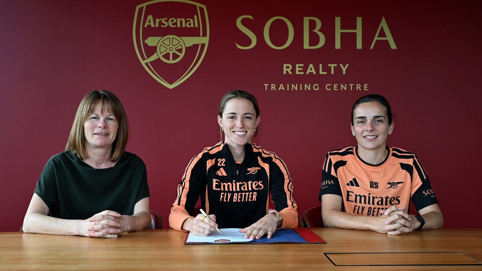 Ona Batlle signs for Arsenal | News