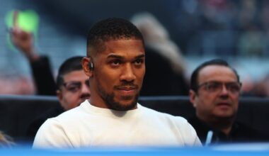 Image: Johnny Nelson Questions Anthony Joshua