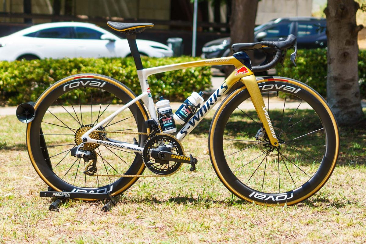 Custom paint and boutique parts: Remco Evenepoel’s golden Specialized Tarmac SL9 for the Tour de France 