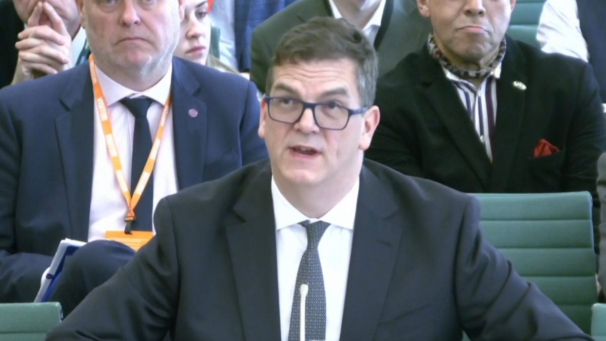 Civil servant sacked over Mandelson facing campaign to block his return