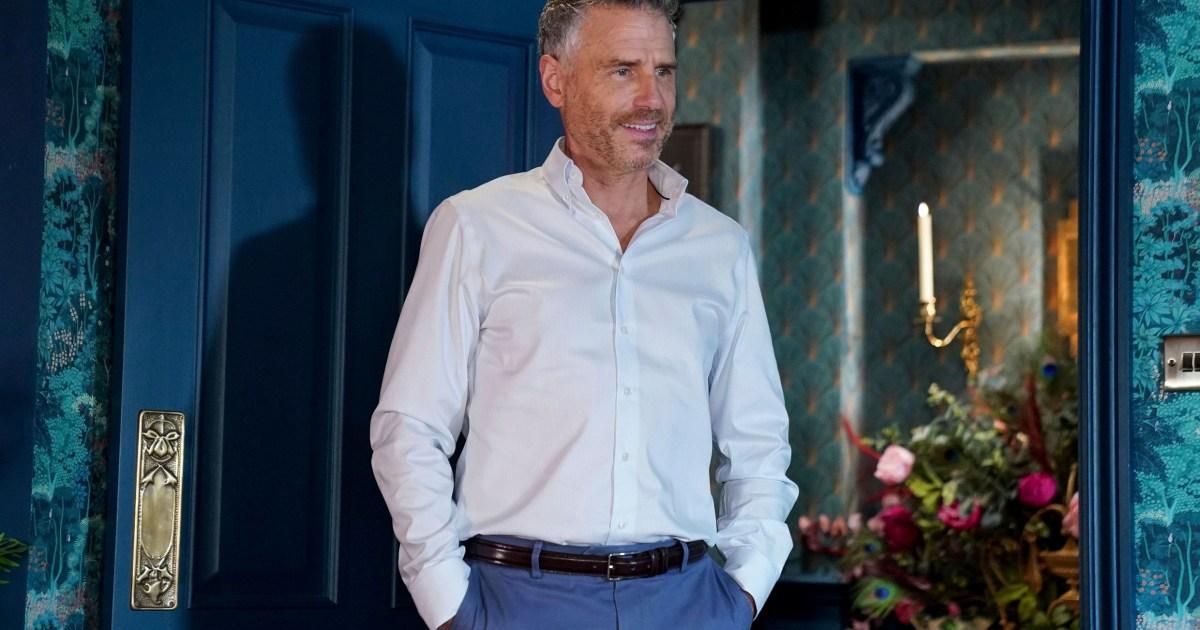 Casualty icon joins EastEnders as Linda's new love interest is confirmed | Soaps