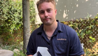 Sam Fender & Olivia Dean's 'Rein Me In' Is No. 1 in U.K. for 17th Week