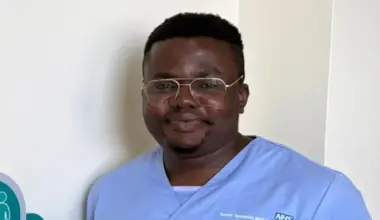 Nigerian Nurse Honoured for Bravery After Saving Patient