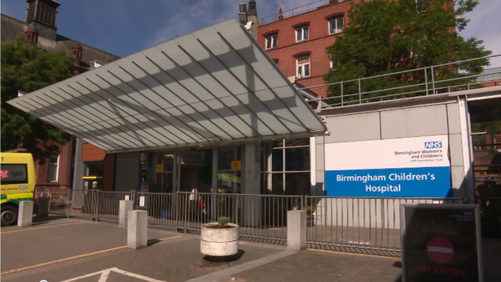 Man dies after falling from Birmingham Children's Hospital