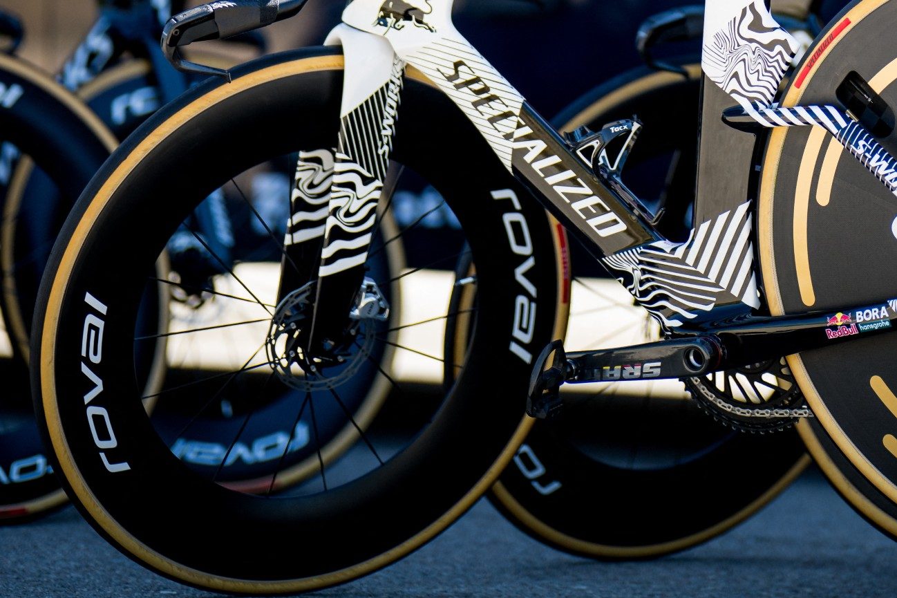 Prototype Specialized Shiv TT at the 2026 Tour de France