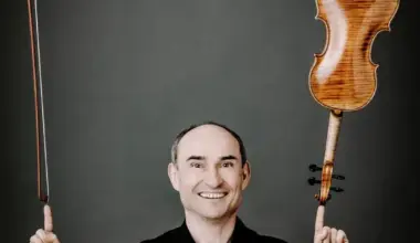 Sudden death of influential violinist, 66