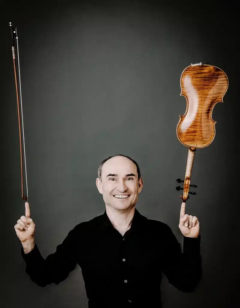 Sudden death of influential violinist, 66