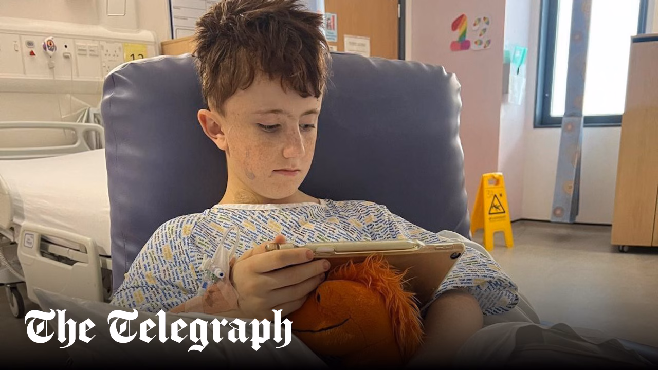 Surgeons use 3D imaging to operate on 13-year-old’s brain tumour