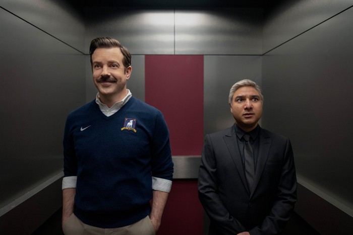Ted_Lasso_Photo_030408 Jason Sudeikis and Nick Mohammed in Ted Lasso