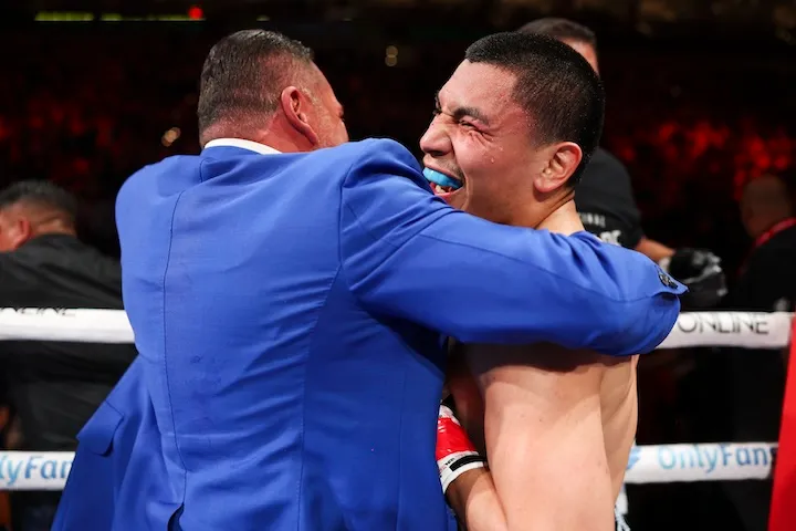 Vergil Ortiz with trainer Robert Garcia in November 2025