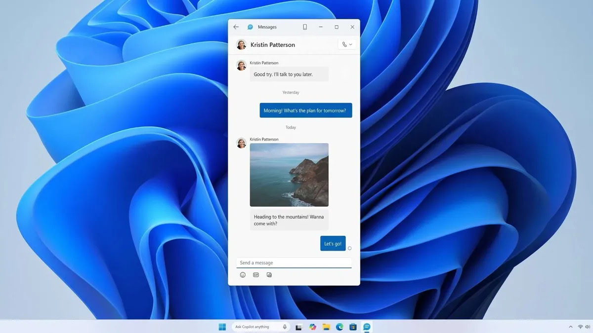 Windows 11 standalone messages app mock up Windows 11 standalone messages app mock up