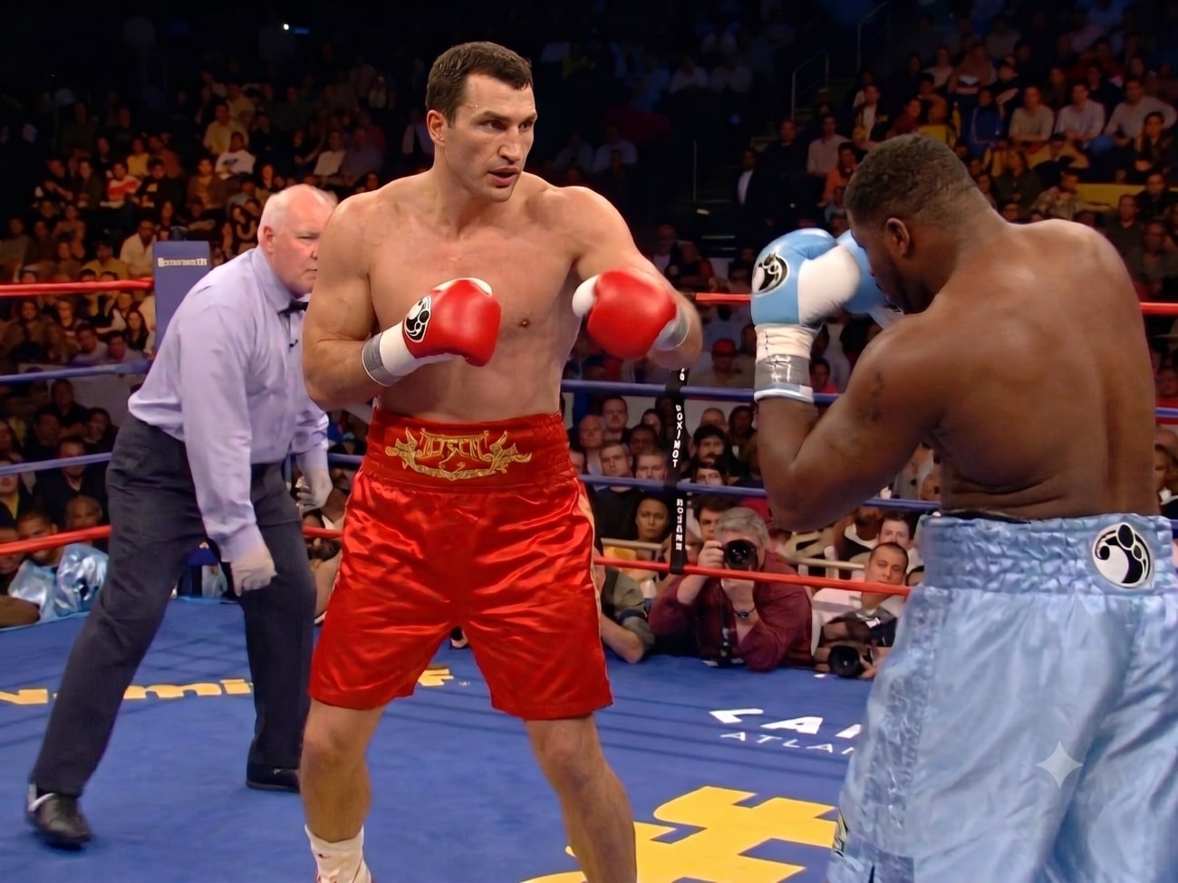 Wladimir Klitschko Survives Three Knockdowns to Defeat Samuel Peter