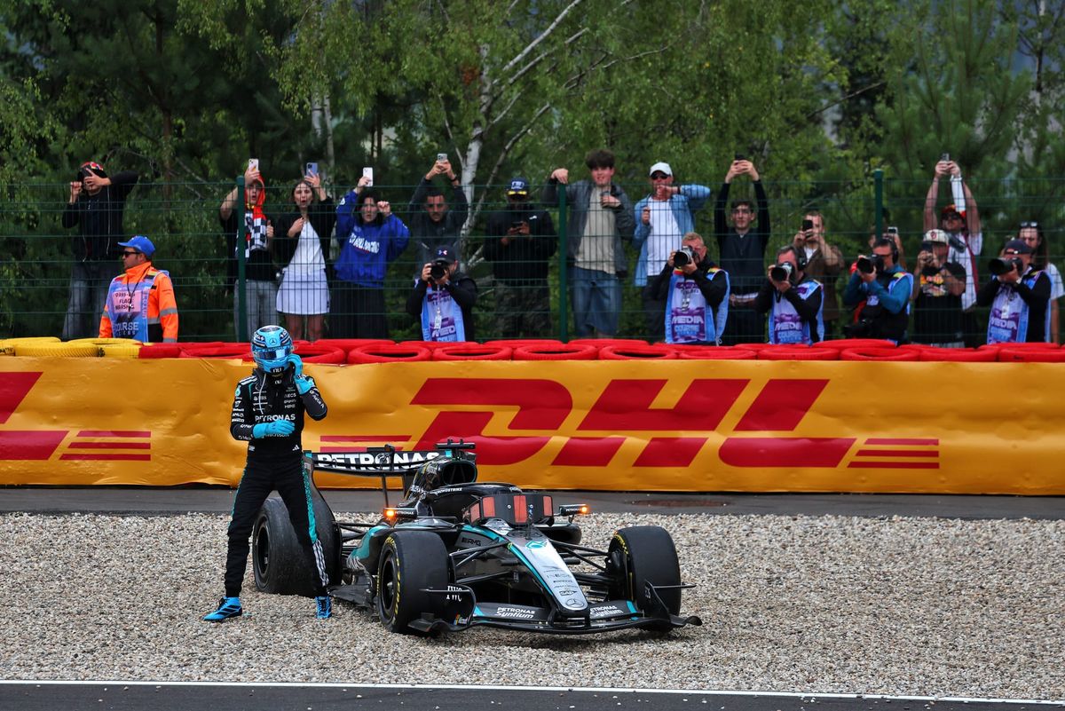 Russell 'going slower than F2 car' before Hamilton incident