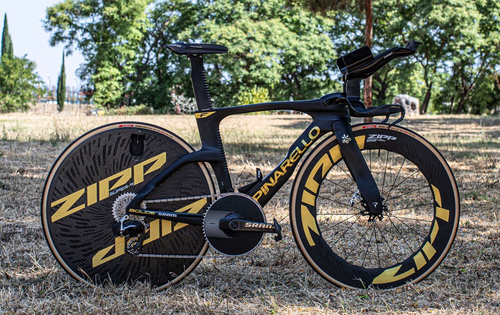 Tom Pidcock's Pinarello Bolide F TT bike