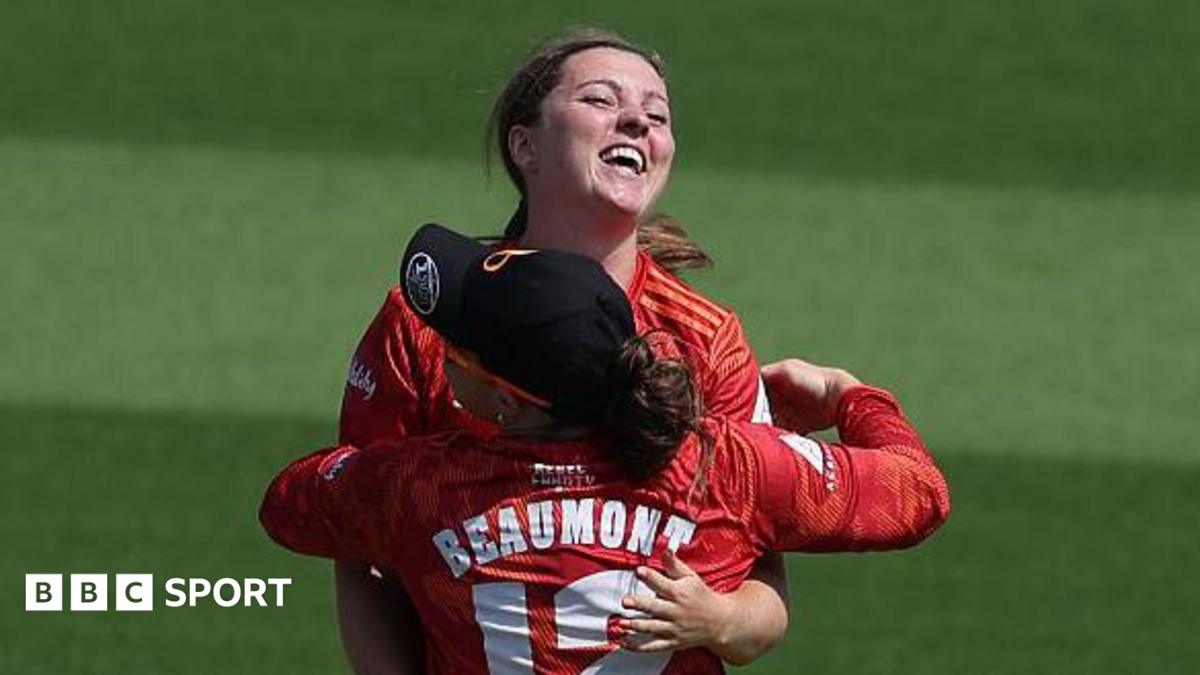 Women's T20 Blast Finals Day LIVE: Text & radio commentary from semi-finals and final