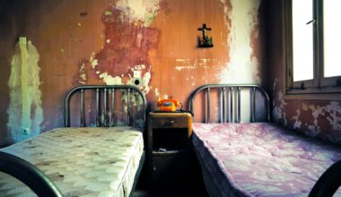 Tripadvisor's AI Is Telling Vacationers That Gruesome Horror Grottos Are Wonderful Holiday Retreats