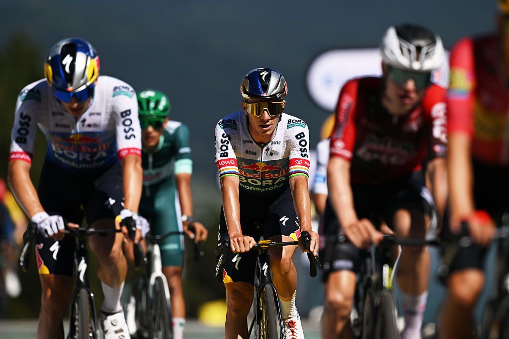 2026 Tour de France stage 3: Remco Evenepoel (centre) finishes eighth