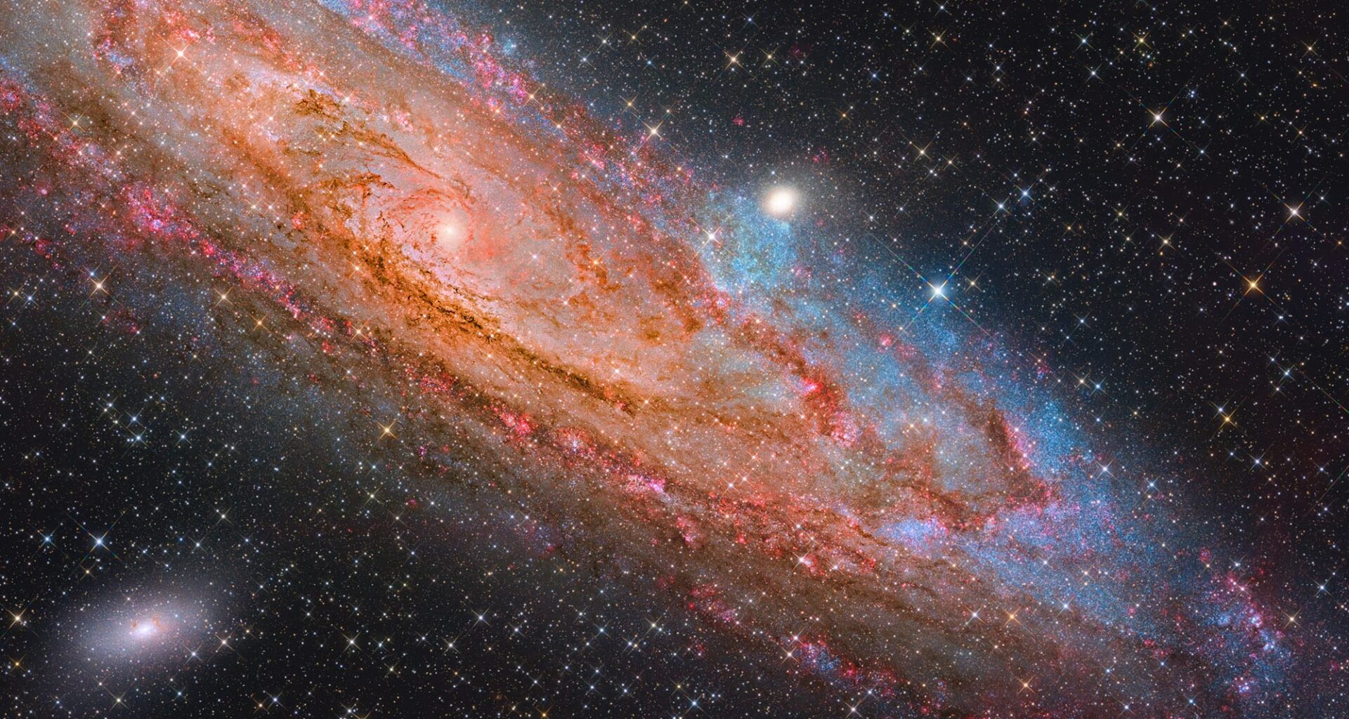 an astronomy photo of the spiral galaxy Andromeda