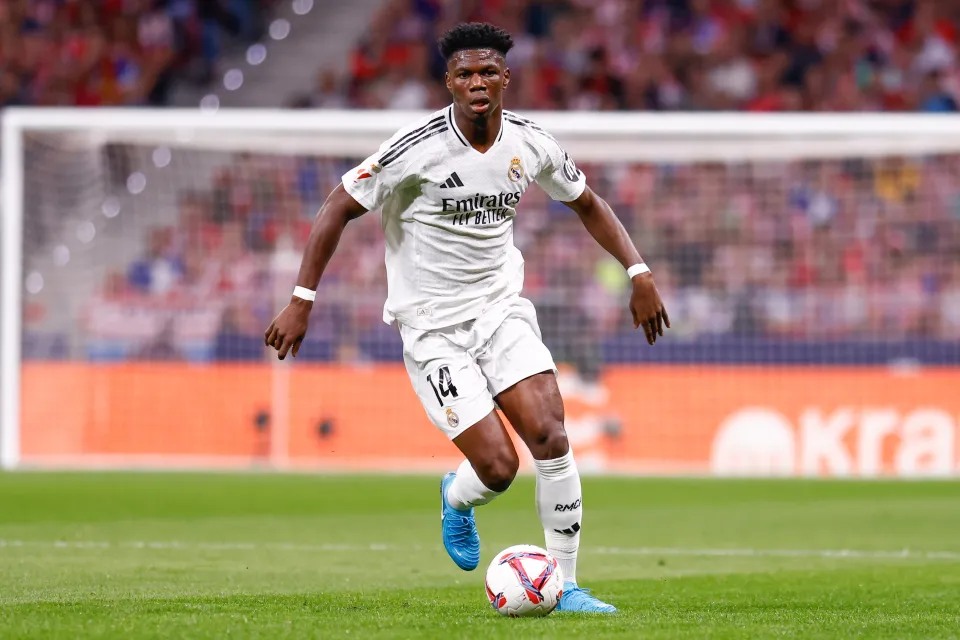 Aurelien Tchouameni dribbles with the ball for Real Madrid