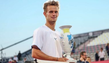 Luca van Assche downs Alexander Blockx to claim Estoril title