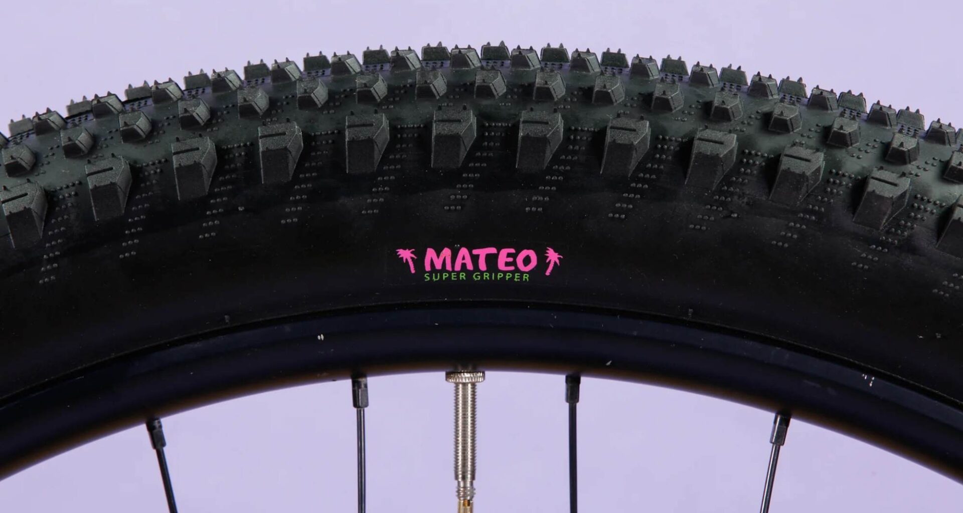 Crust Mateo Tire