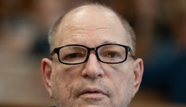 Harvey Weinstein Suffers Heart Failure at Rikers Island, Sources Say