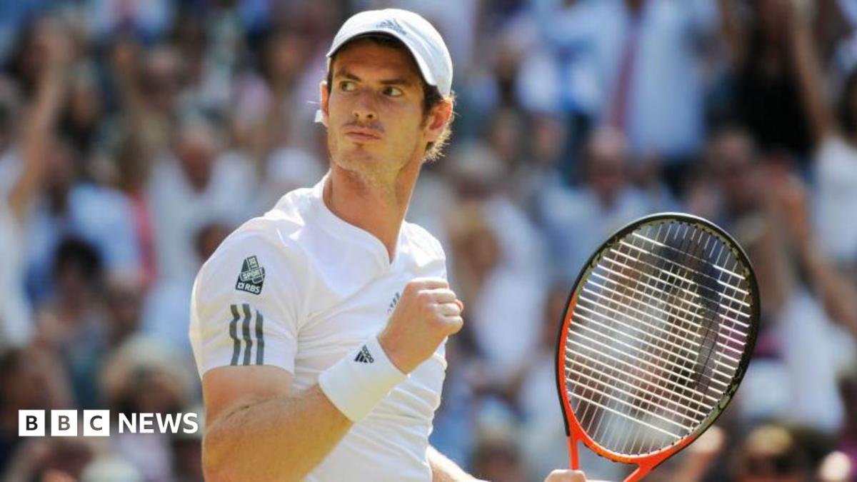 Andy Murray defeats Novak Djokovic to win his 1st Wimbledon Final 7th July 2013.