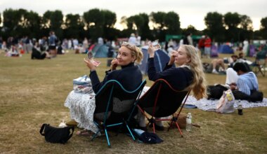 Dumped tents and Deliveroo knocks: locals curse the Wimbledon queue - The Times