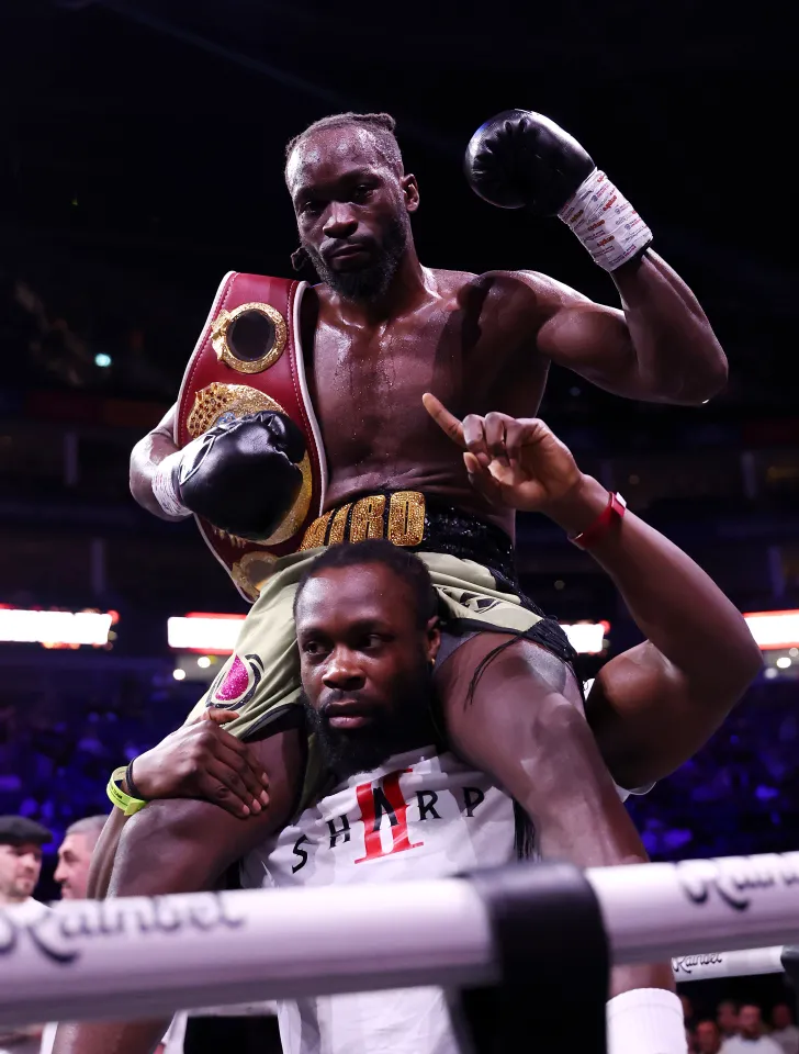 Denzel Bentley celebrates win over Endry Saavedra