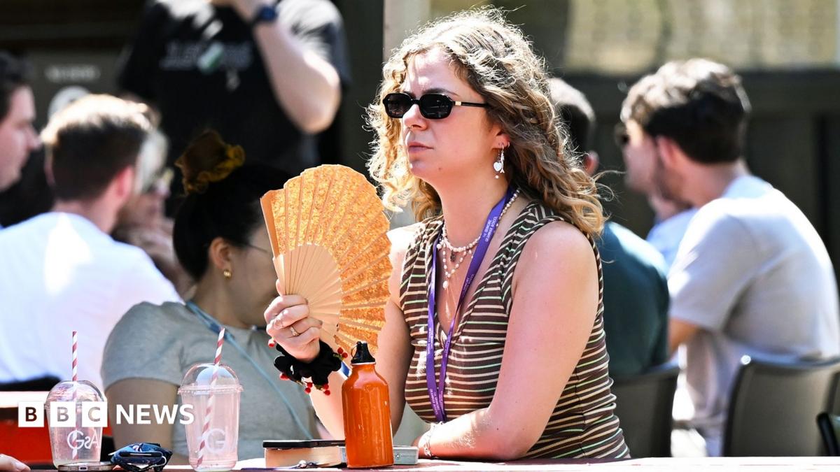UK heatwave: Temperatures to soar above 30C as NHS warns of 'sustained pressure'