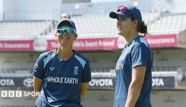 England coach Charlotte Edwards and captain Nat Sciver-Brunt