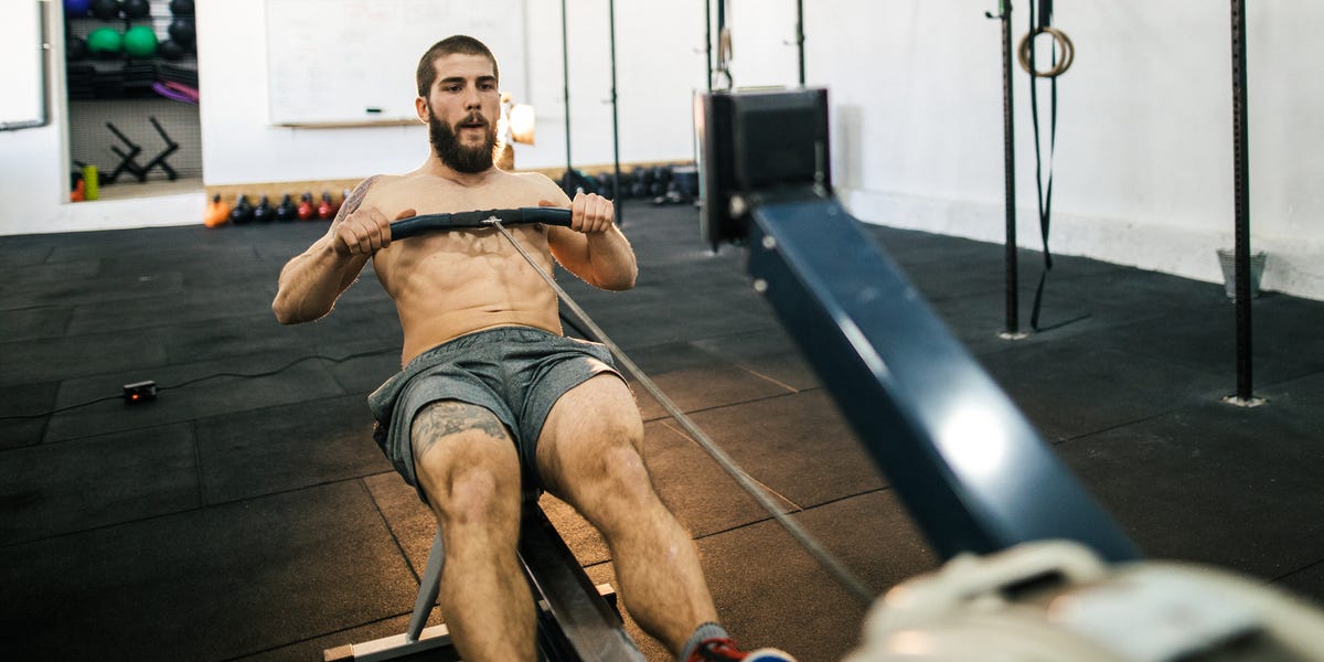 Build Cardio Fitness After 40 with This Simple 20-Second Rowing Method