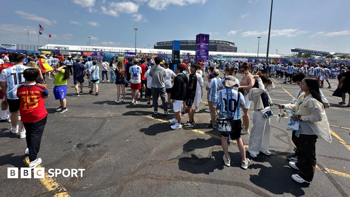 Queues outside the 2026 World Cup final stadium