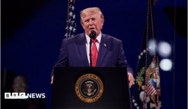 Trump tells National Mall crowd that 'American Dream is back' as July 4th celebrations continue - follow live