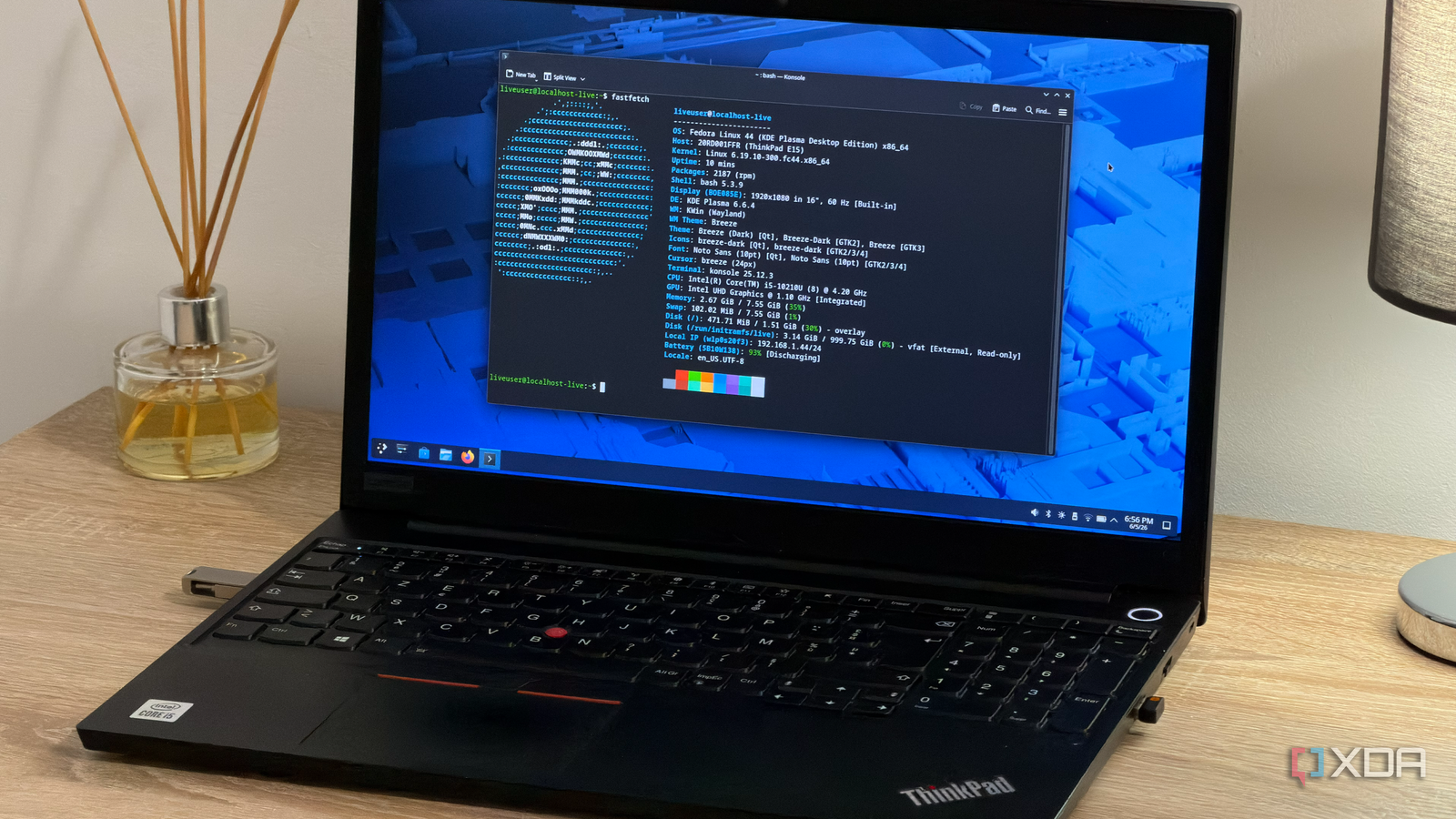 As Ubuntu embraces AI, community backlash halts Fedora’s AI Desktop plans