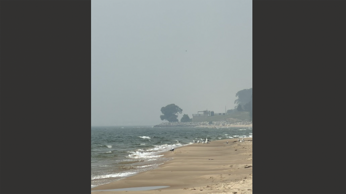 Screencaps reader Gen X Warren M. shares from his summer trip to Michigan.